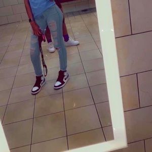 Only wore them once and don’t wear them no more